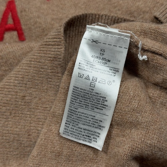 Banana Republic Sweater Women's Sz XS Wool Blend Camel C'est La Vie Embroidered - Picture 9 of 9